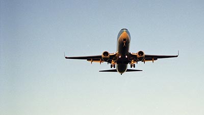 startendes Flugzeug