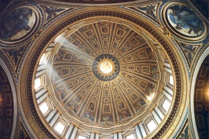 Die Kuppel in San Pietro